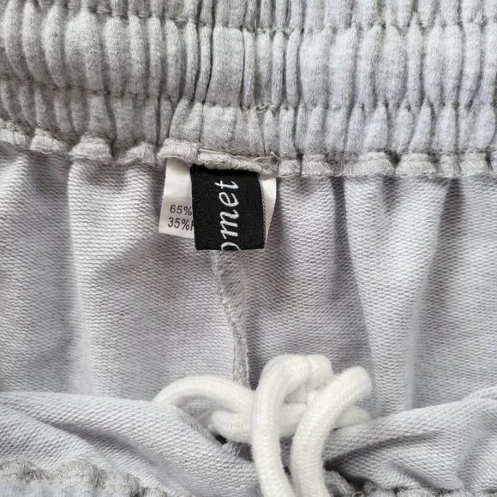 Lounging Bundle 2 Pieces: Gray Sweat Shorts and Sage Green Top Size Small - Picture 7 of 12